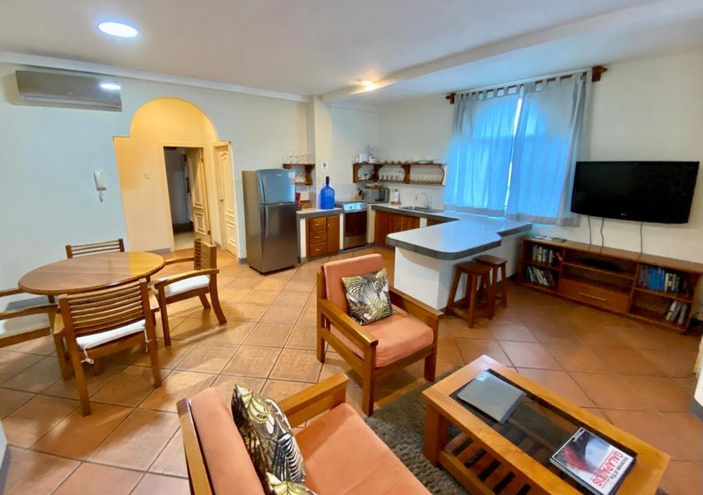 Torre Mar Galapagos Boutique Suites Puerto Ayora  Buitenkant foto