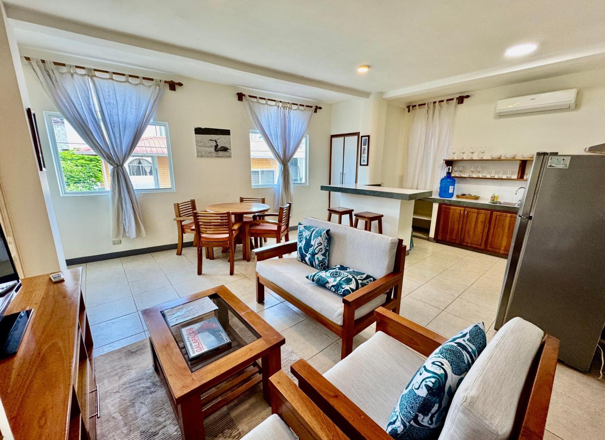 Torre Mar Galapagos Boutique Suites Puerto Ayora  Buitenkant foto