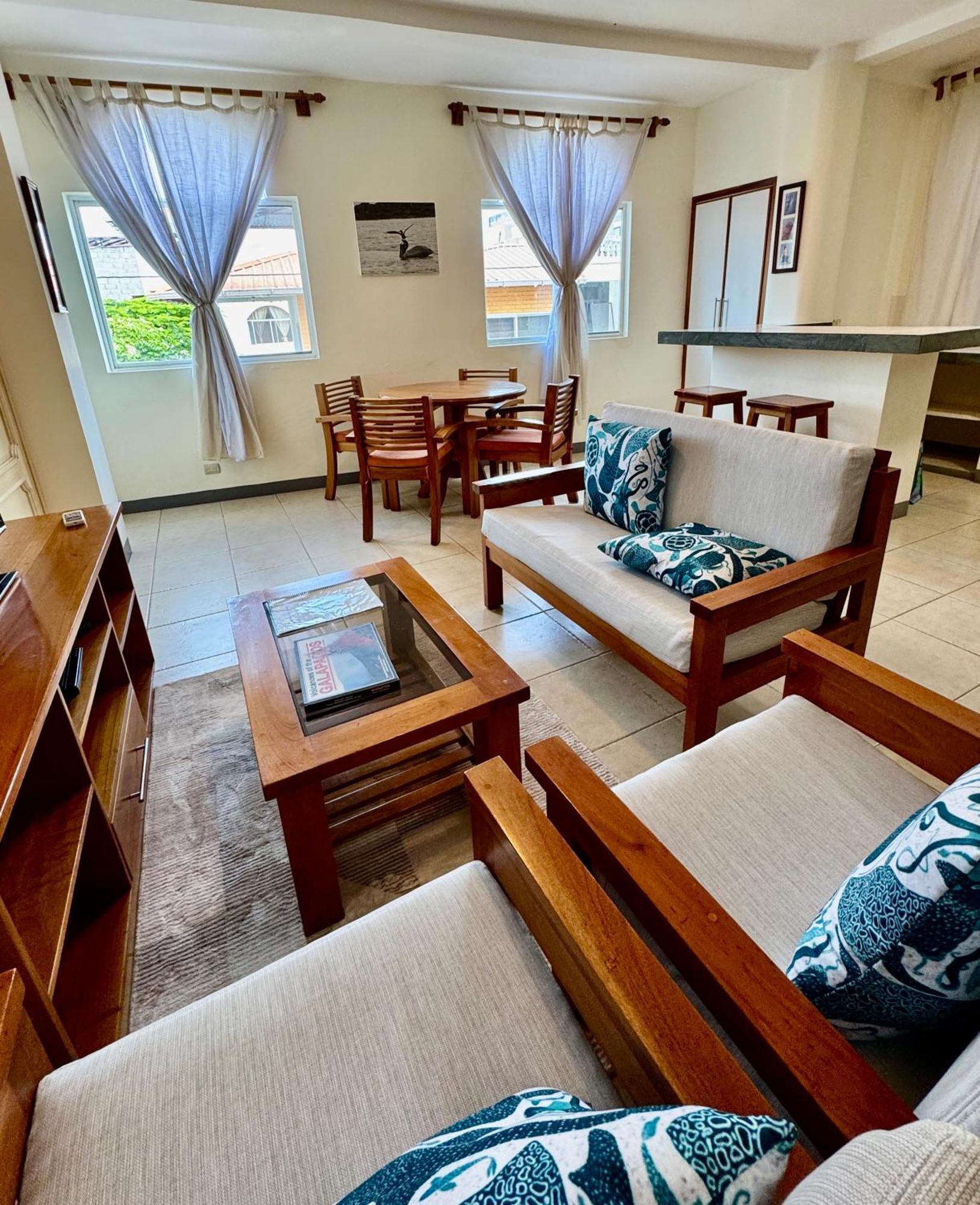 Torre Mar Galapagos Boutique Suites Puerto Ayora  Buitenkant foto